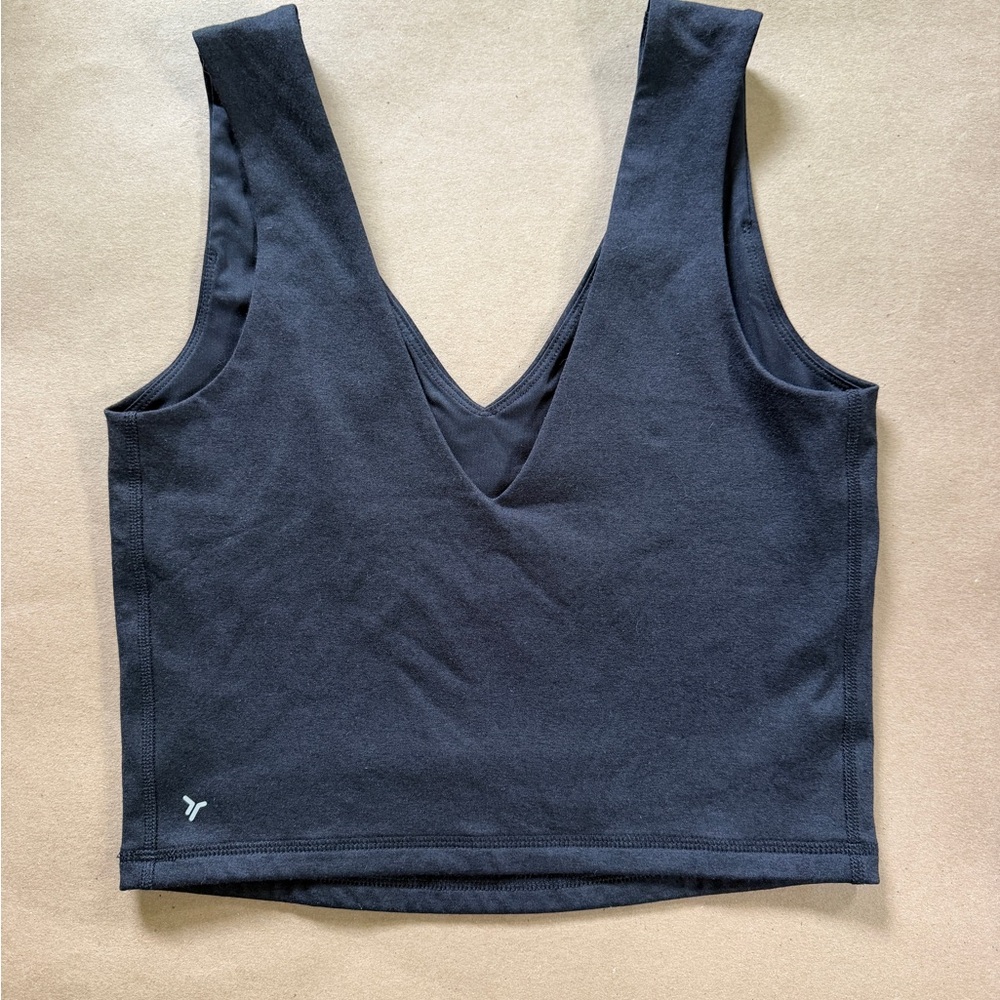 Old Navy CloudComfy V-Neck Cropped Tank Pair in Green & Black - Picture 3 of 5